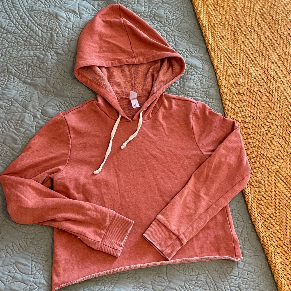 Cropped hoodie